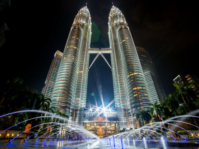 Petronas-Twin-Tower-5